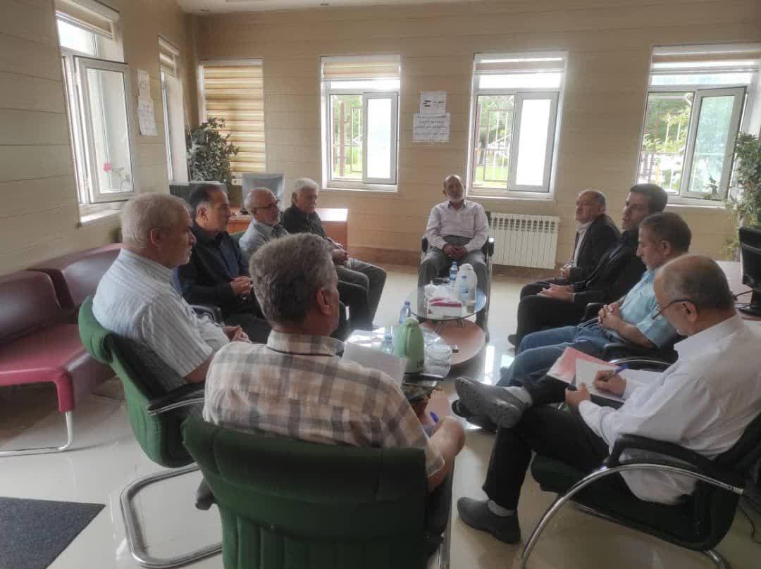 نشست روسای کانونها